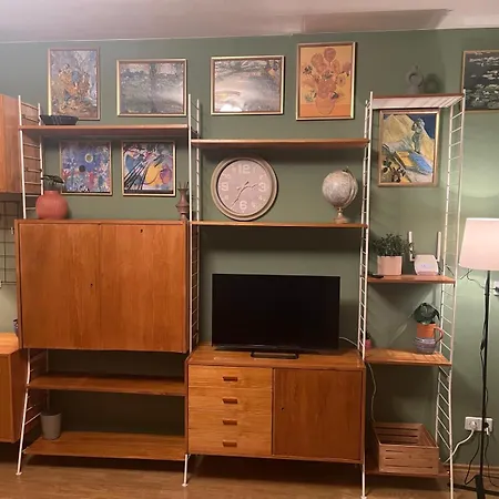 Maxim's - Self Check-in 아파트 츠비카우